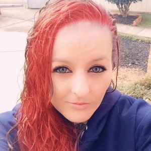 Meet your Posher, Courtney